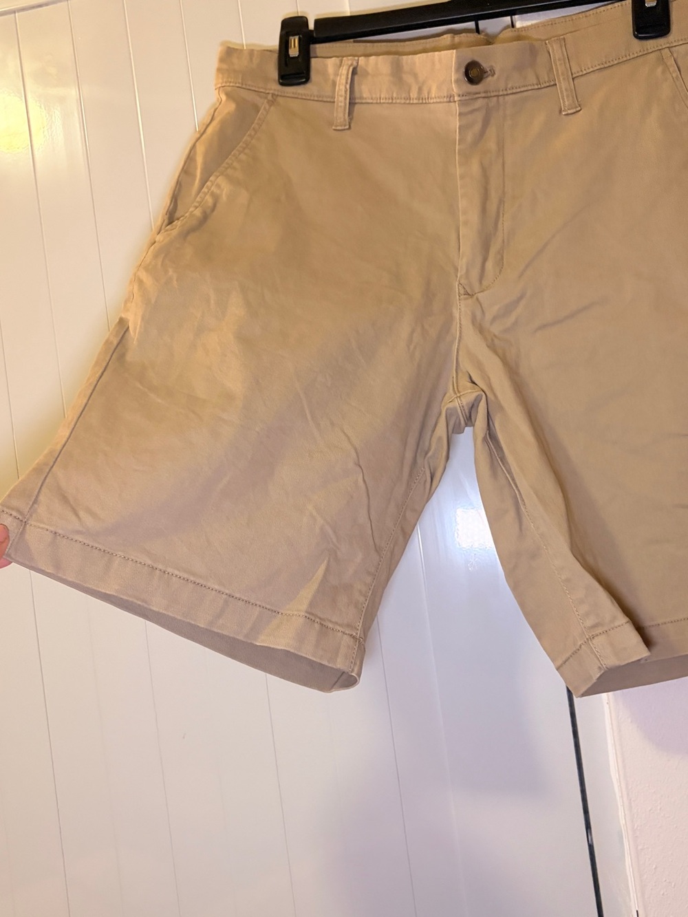 Men's Flat Front Chino Shorts in Khaki - Picture 3 of 4